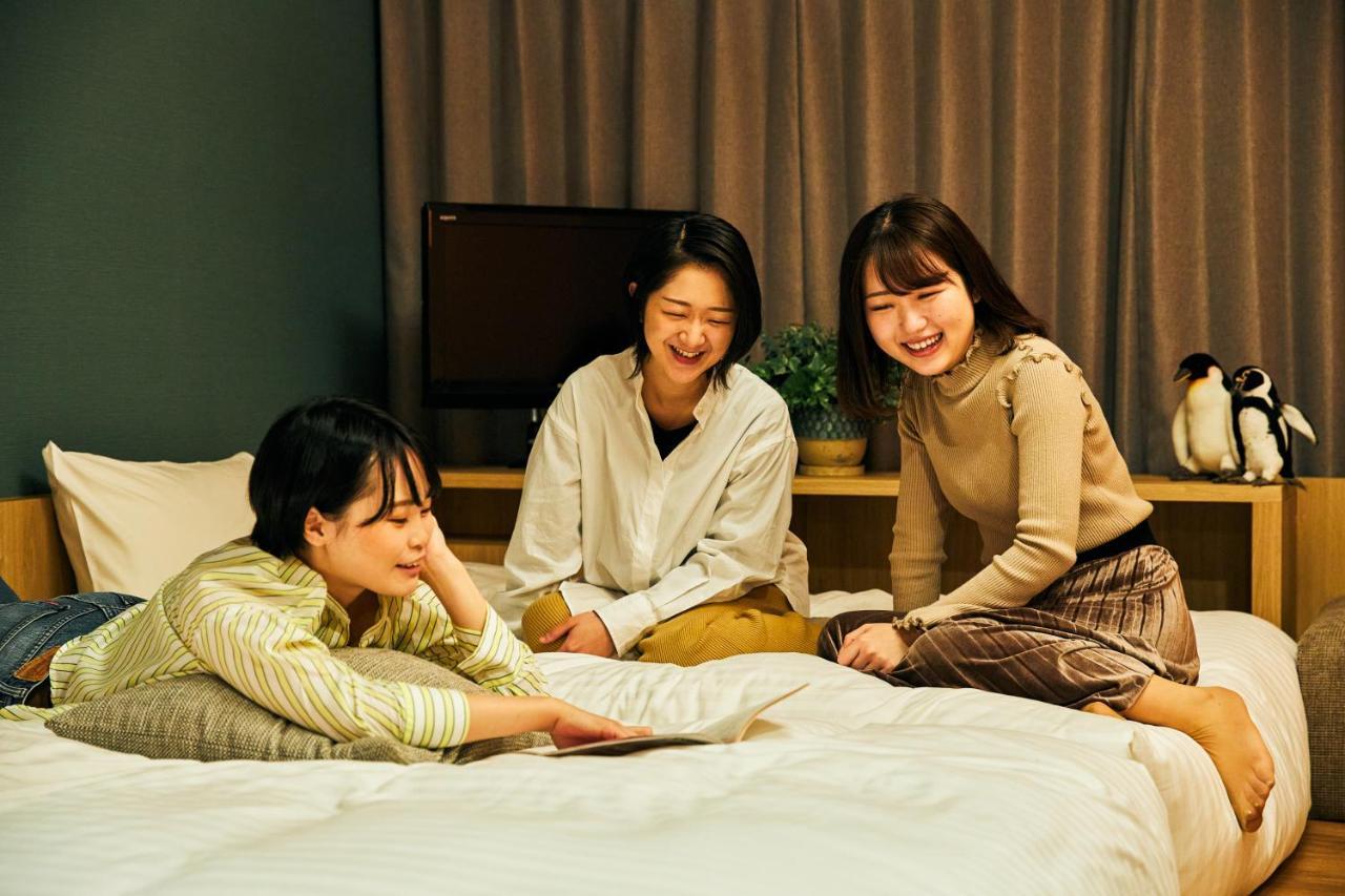 Omo7 Asahikawa By Hoshino Resorts Zewnętrze zdjęcie Kim Sun-young, Lee Sun-bin and Lee Si-eon in Love Alarm
