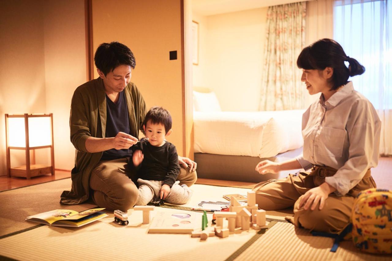 Omo7 Asahikawa By Hoshino Resorts Zewnętrze zdjęcie A Japanese family